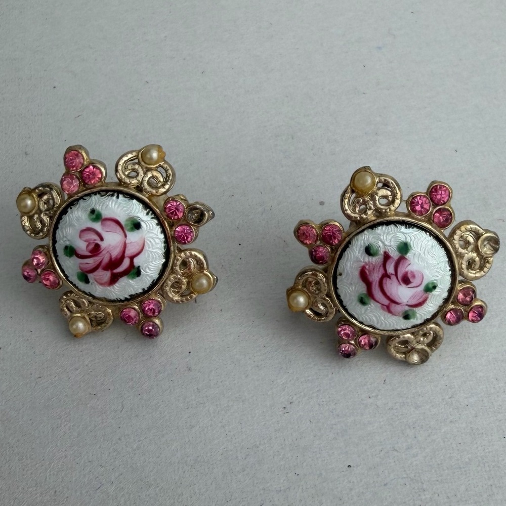 Vintage Coro Guilloche Floral Handpainted Enamel Screw On Earrings